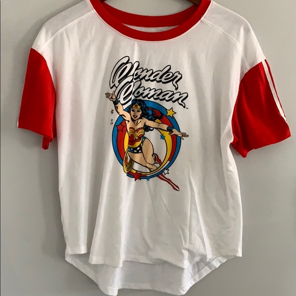 wonder woman Tops - NEW WONDER WOMAN T SHIRT